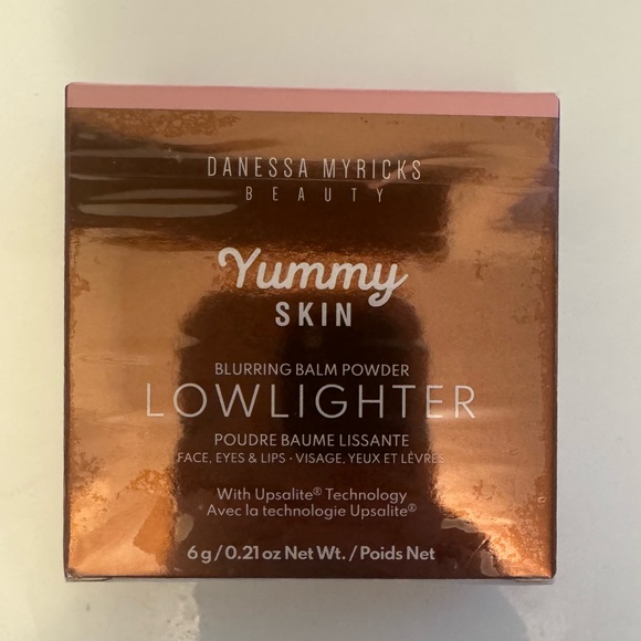 Danessa Myricks Beauty- Yummy Skin Blurring Balm Powder - Picture 8 of 11